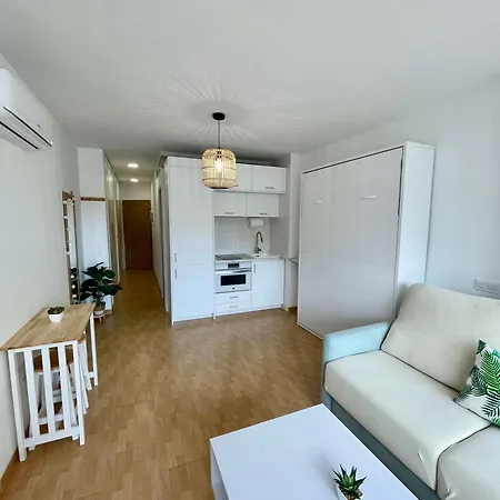 Shr057 Estudio Con Piscina Y Cerca De La Playa نيرخا